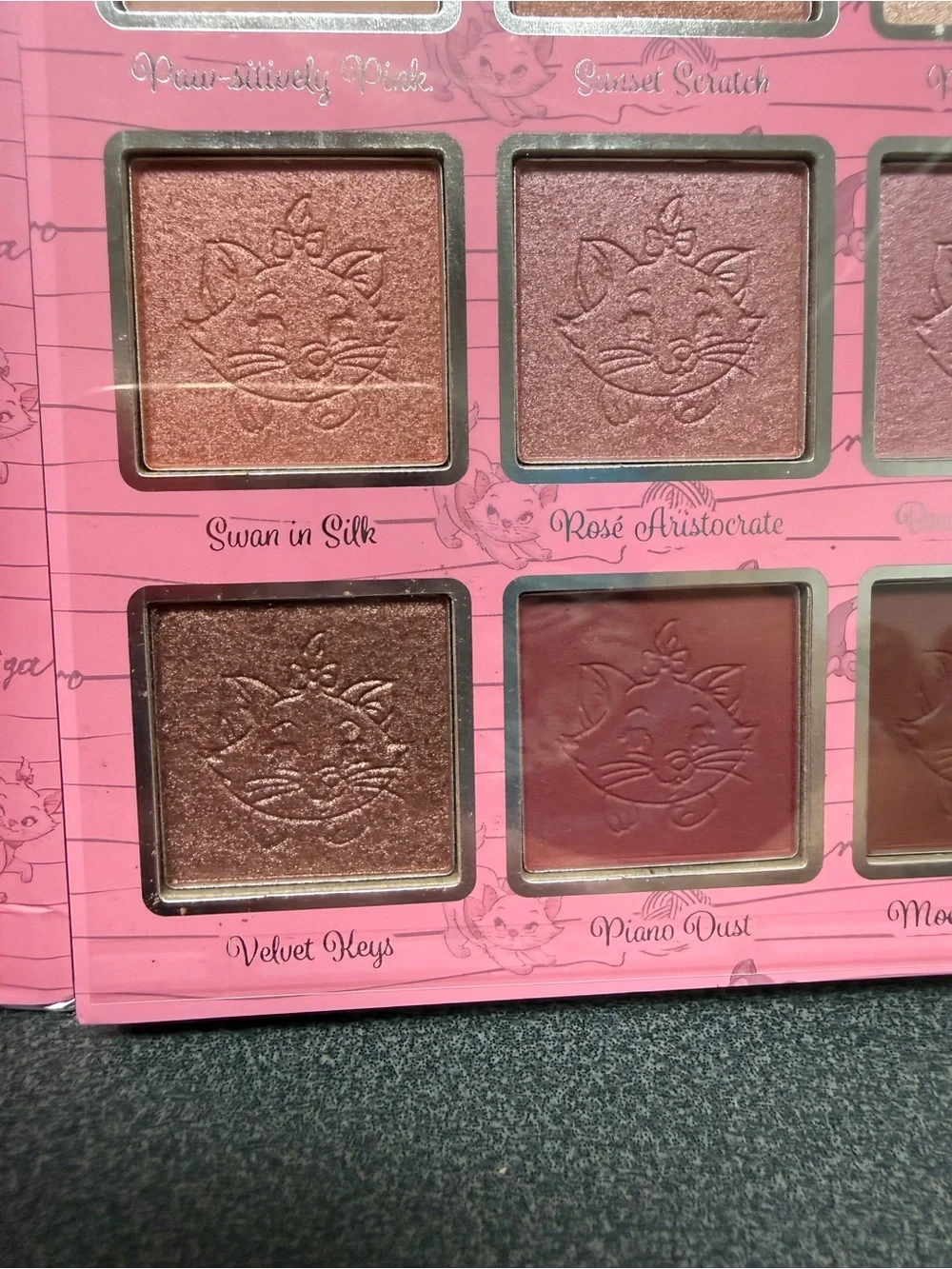 Disney The Aristocats Marie Eyeshadow Palette *NEW